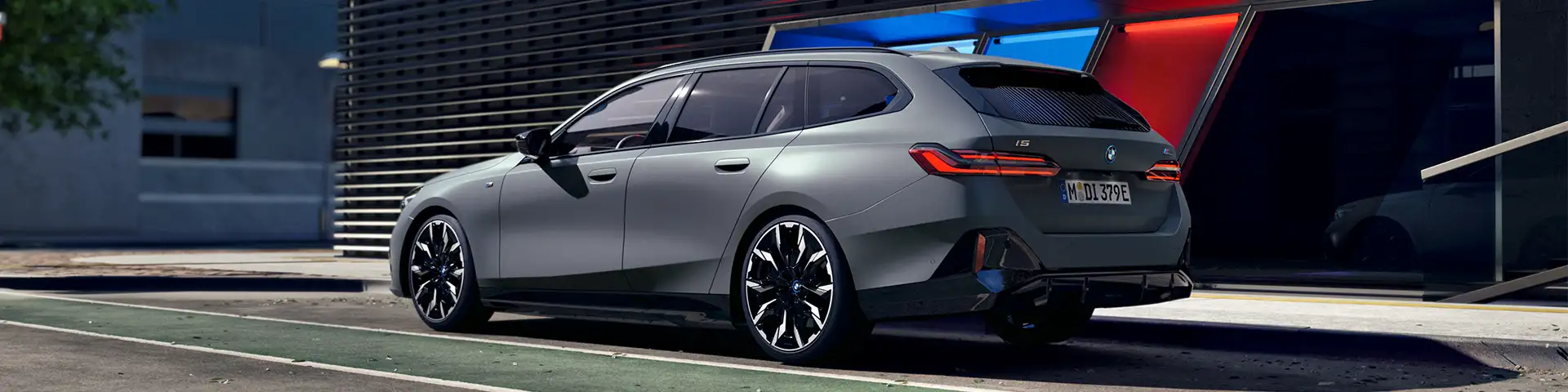 BMW i5 M60