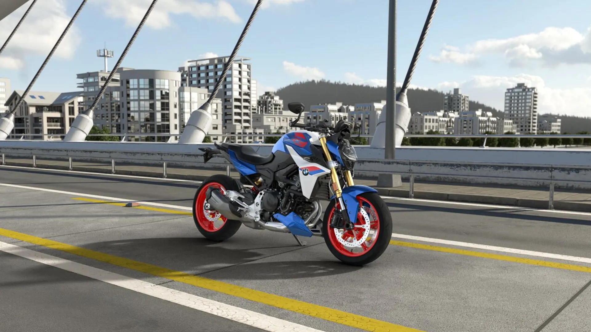F 900 R