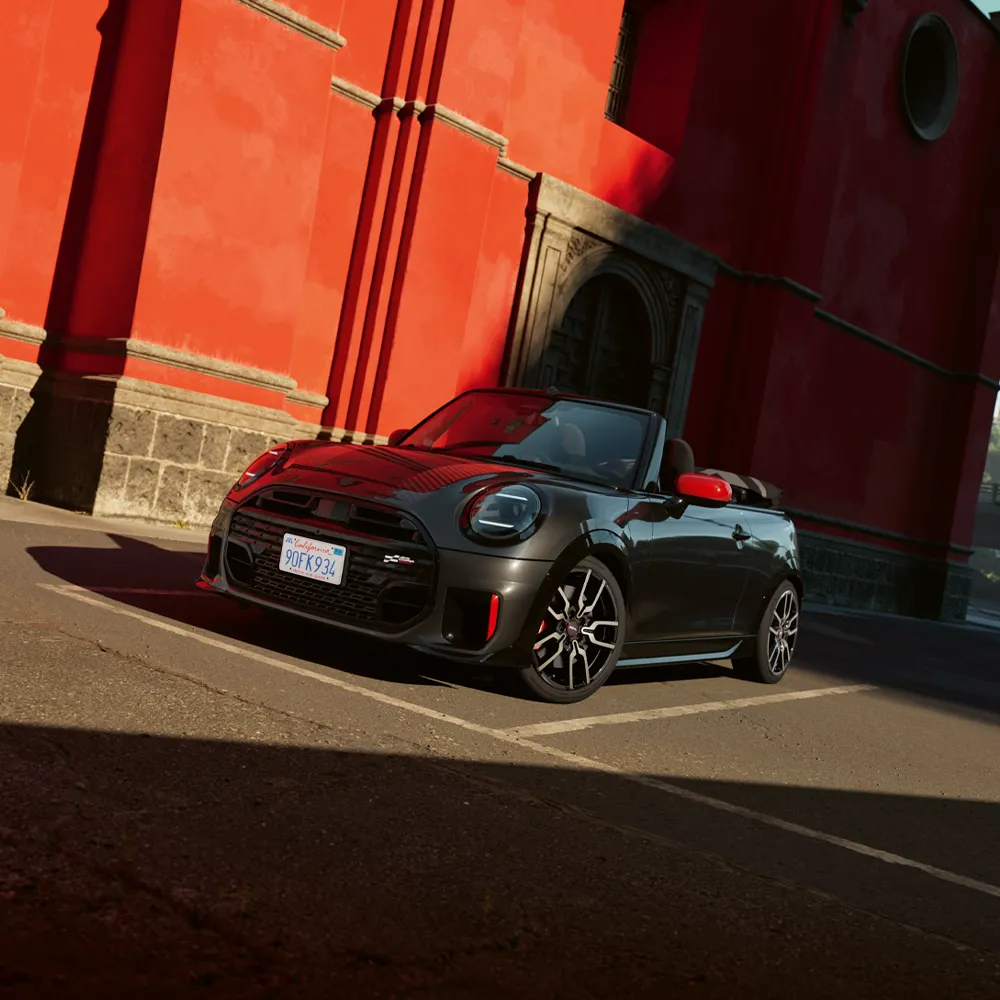 MINI JCW Cabrio Blackyard